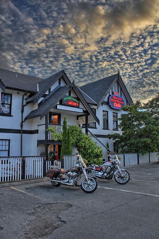The Old Courthouse Inn Powell River Zewnętrze zdjęcie
