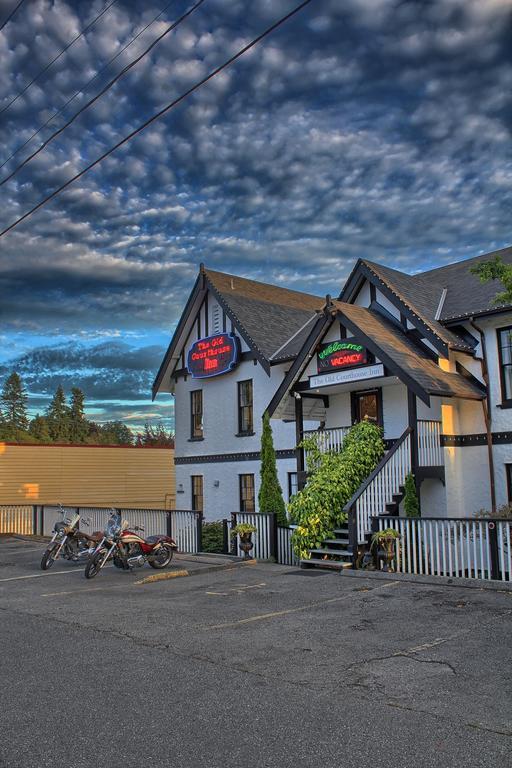 The Old Courthouse Inn Powell River Zewnętrze zdjęcie